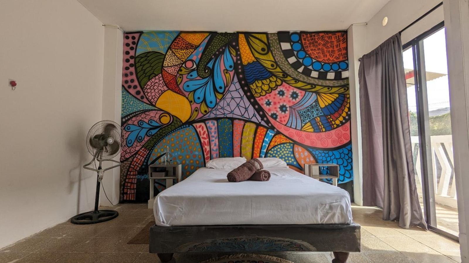 Garden House Puerto Lopez Hotel Екстериор снимка